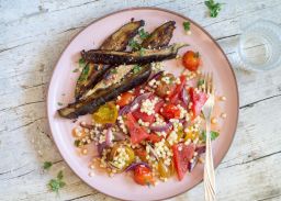 Fregola mit Auberginen, Tomaten und Melone
