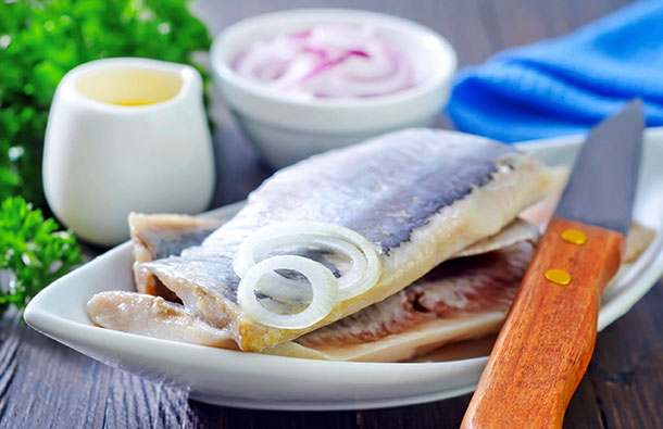 Régime alimentaire sain contre l'arthrose: poissons et fruits de mer frais plusieurs fois par semaine (Photo: 123RF, Y. Gayvoronskaya)