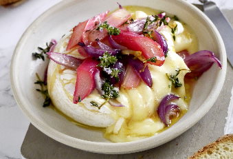 Rezepte im Mai: Smoothie und Rhabarber-Camembert Rhabarber-Camembert