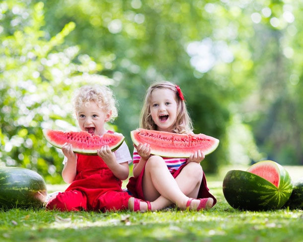 Wassermelonen im Sommer sind ein Hit bei Gross und Klein! (Bild: fotolia) Wassermelone