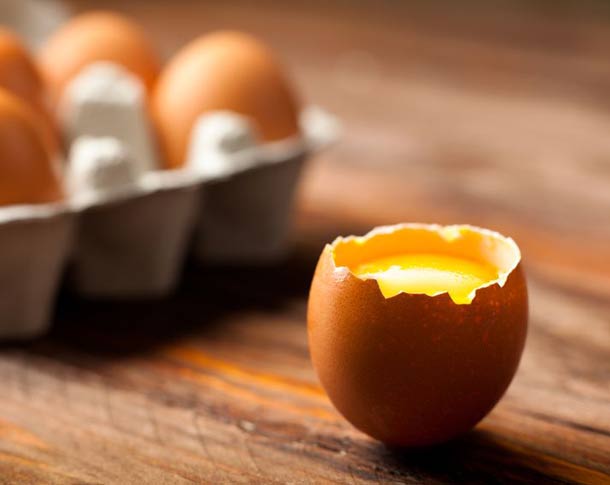 Jaune d'oeuf, source de Vitamine D (Foto: 123RF/A. De Leo) Jaune d'oeuf, source de Vitamine D