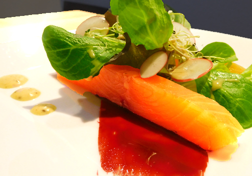 Lachs in Dill-Senfsauce