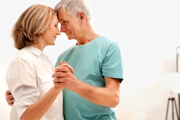 Pourquoi tous les patients parkinsoniens tirent des bénéfices du tango (Photo: 123RF, O. Yastremska) Danser le tango avec la maladie de Parkinson n'est pas seulement pour les personnes légèrement touchées.