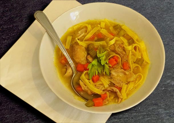 Soupe de poulet contre le refroidissement