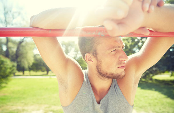 Mann beim Sport (Foto: Fotolia) Mann Sport