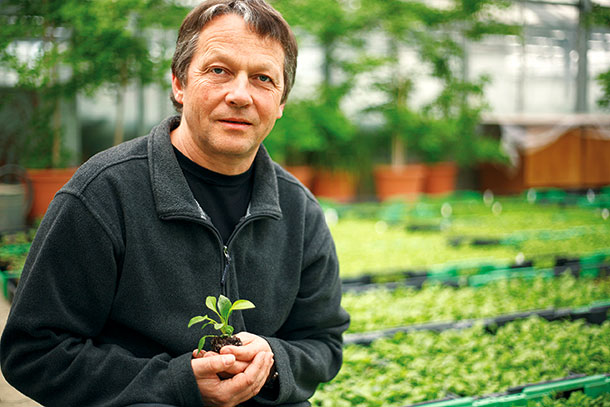 A.Vogel Andreas Ryser leiter Heilpflanzenanbau Andreas Ryser leiter Heilpflanzenanbau, Bioforce AG